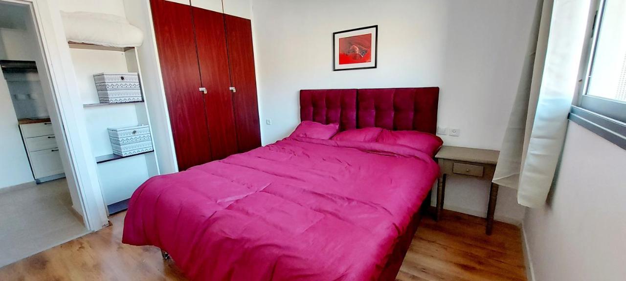 Eilat Octopus Apartment - אילת אוקטופוס -שני חדרים וסלון, בריכה בקיץ Esterno foto