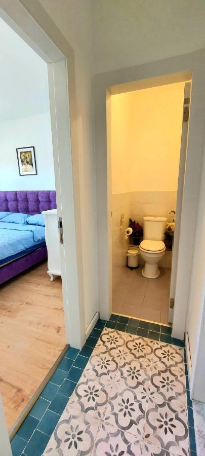 Eilat Octopus Apartment - אילת אוקטופוס -שני חדרים וסלון, בריכה בקיץ Esterno foto