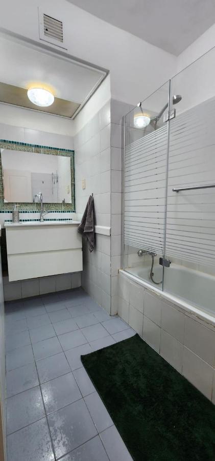 Eilat Octopus Apartment - אילת אוקטופוס -שני חדרים וסלון, בריכה בקיץ Esterno foto